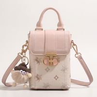 Sac à bandoulière gaufré rose Canada | Collection Tamatha