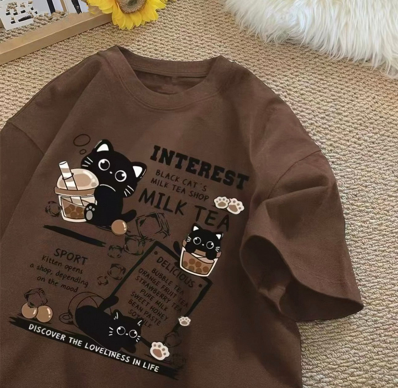 T-shirt graphique Lait Thé pour femme avec adorables chats noirs | Canada