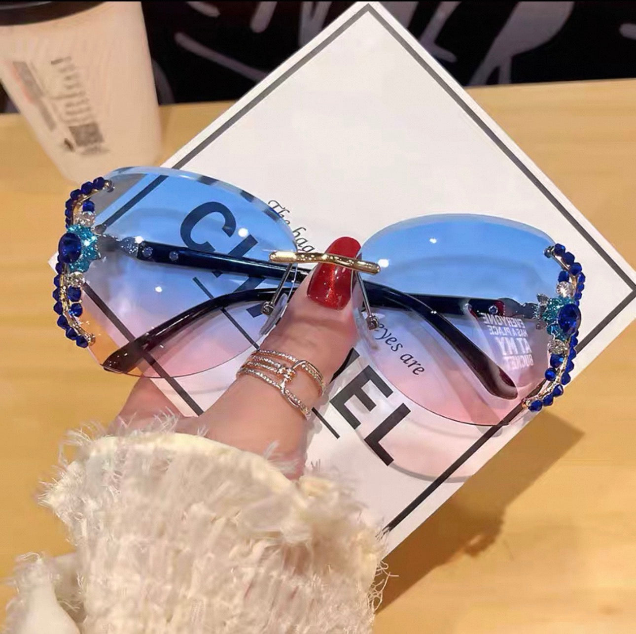 New Style Sunglasses for Women, Sun Protection, UV Protection, High-End Street Style Sunglasses, Slimming, Fashionable and Trendy - blue with gems